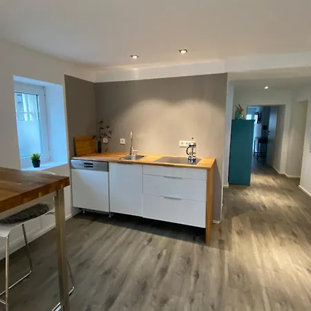 Souterrain In Einer Stadtvilla Apartamento *