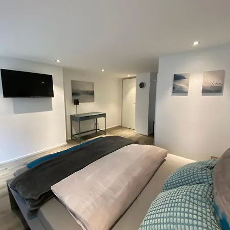 Apartamento Souterrain In Einer Stadtvilla