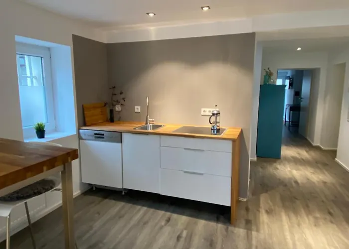 Souterrain In Einer Stadtvilla Apartment *