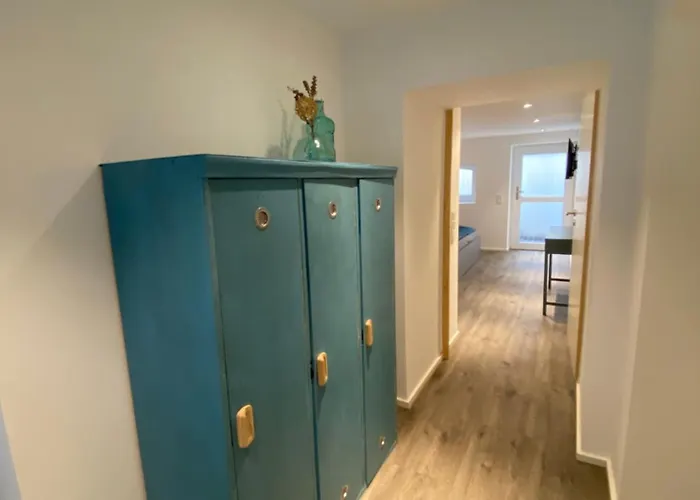 Souterrain In Einer Stadtvilla Appartement *